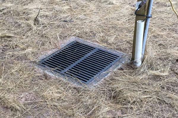 Dry Well with Outdoor Sump Pump